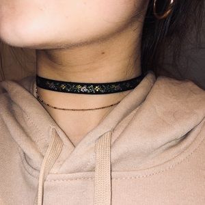 Urban outfitters choker